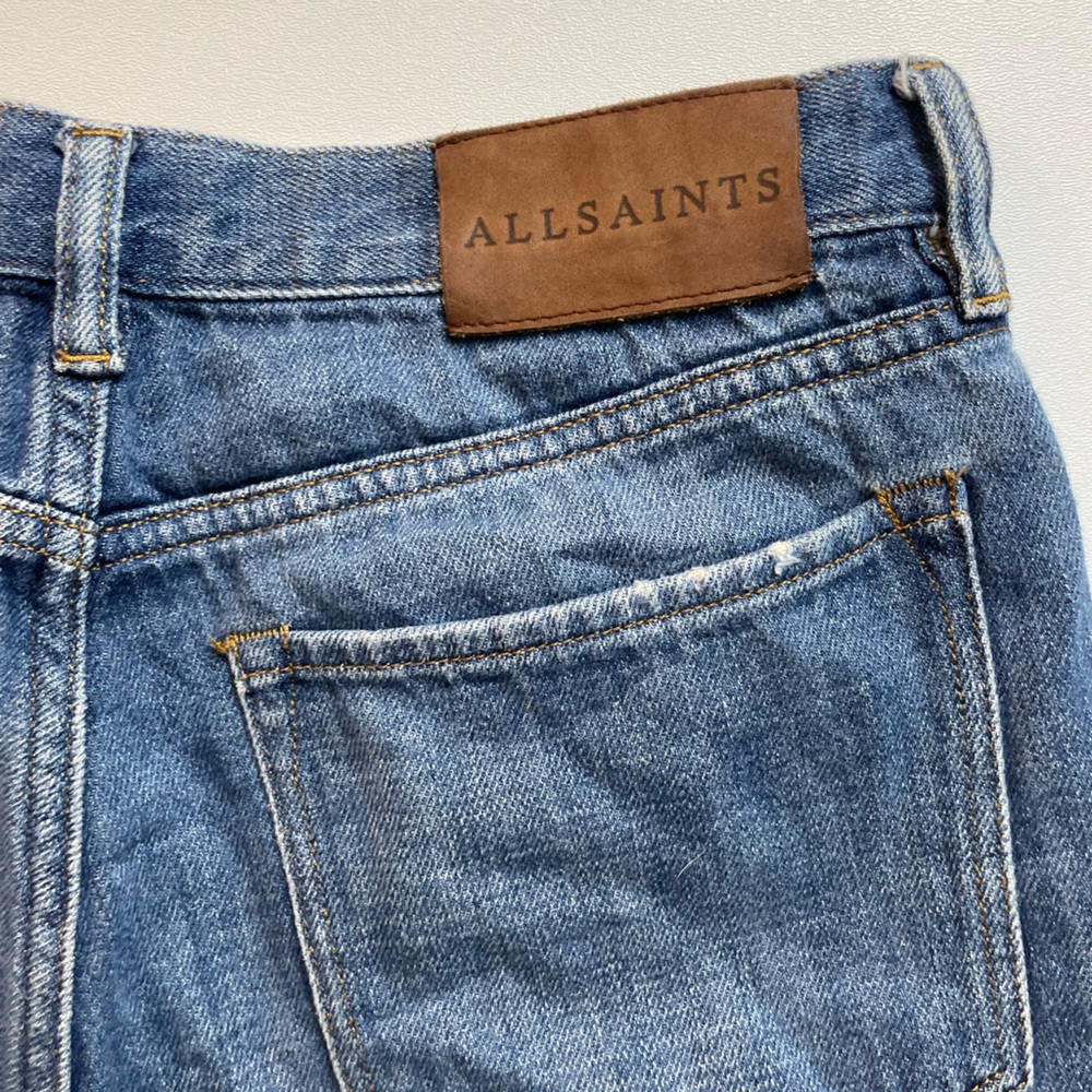 All Saints Classic Mid Rise Fly Button Medium Wash Denim Shorts Women’s Size 28 - Picture 5 of 8